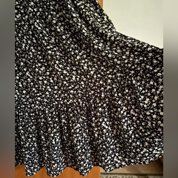 New London Style collection Long dress New without tags. Size 8. Made in Vietnam - Picture 5 of 6